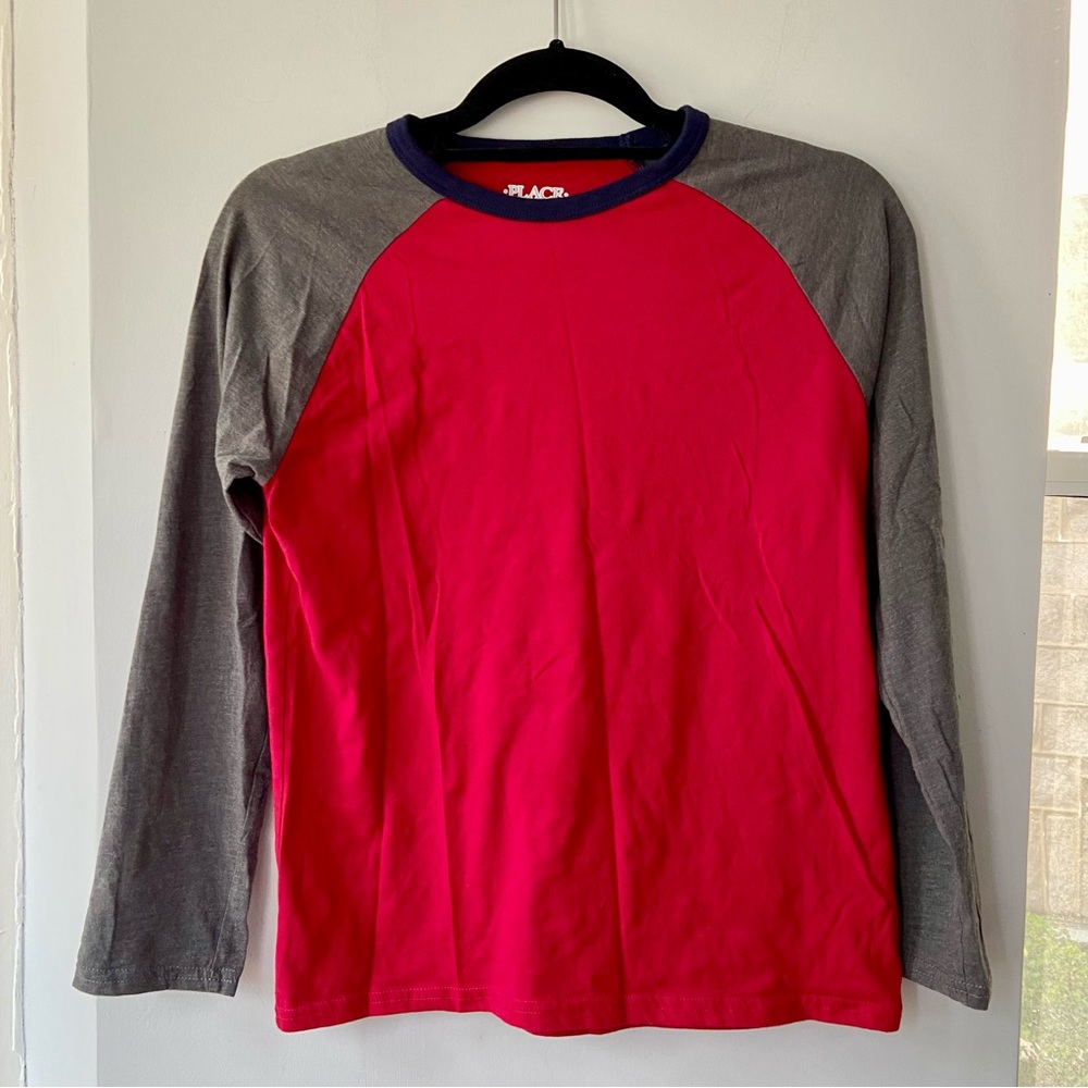 The Children’s PLACE Red and Gray Long Sleeve Shirt